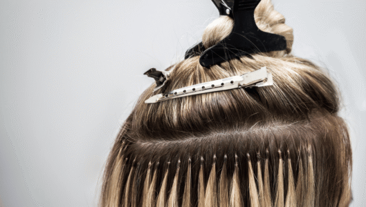 Przedłużanie włosów Lublin – aplikacja pasm keratynowych